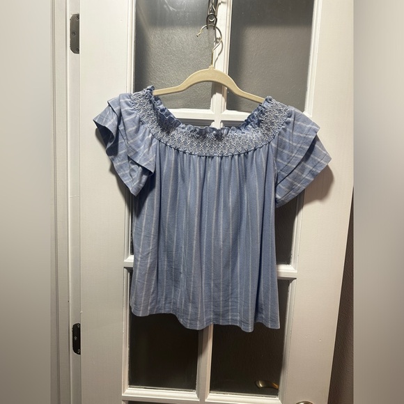 American Eagle Outfitters Tops - American Eagle Off The Shoulder Ruffle Sleeve Top